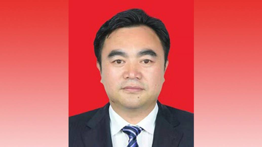 眉山市委常委、組織部部長、秘書長高立新調任四川省政府駐京辦:宏鑫機械設備有限公司
