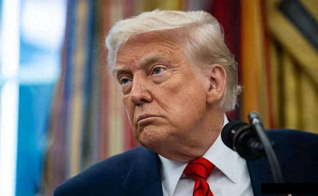 被中方反制打痛<strong></p>
<p>宏鑫機(jī)械設(shè)備有限公司
</strong>，特朗普對(duì)商務(wù)部長大發(fā)雷霆，你把和中國的事情搞砸了:宏鑫機(jī)械設(shè)備有限公司
