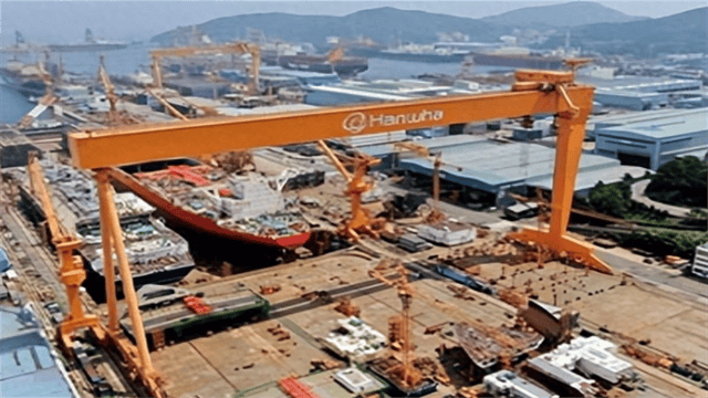 神奇一幕發(fā)生了！被美國制裁后<strong></p>
<p>宏鑫機械設(shè)備有限公司
</strong>，中國卻選擇“閃擊”韓國:宏鑫機械設(shè)備有限公司
