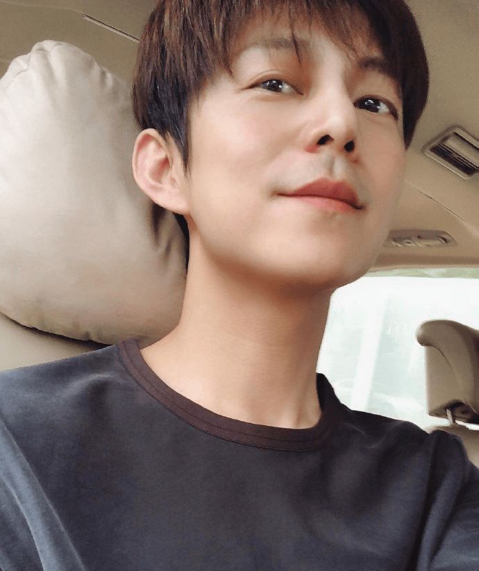 51歲何炅坦言：精力大不如前<strong></p>
<p>宏鑫機械設(shè)備有限公司
</strong>，我現(xiàn)在特別痛苦，又近視又老花:宏鑫機械設(shè)備有限公司
