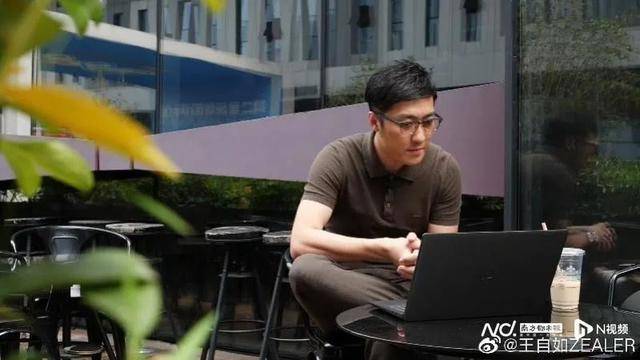 王自如曝格力高管工資7位數(shù)<strong></p>
<p>宏鑫機(jī)械設(shè)備有限公司
</strong>，再回應(yīng)“不看工資條”:宏鑫機(jī)械設(shè)備有限公司
