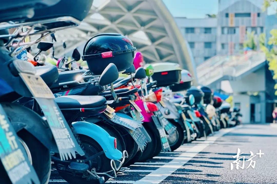 已上牌383萬輛！東莞人大推動電動自行車管理水平提升:宏鑫機械設(shè)備有限公司
