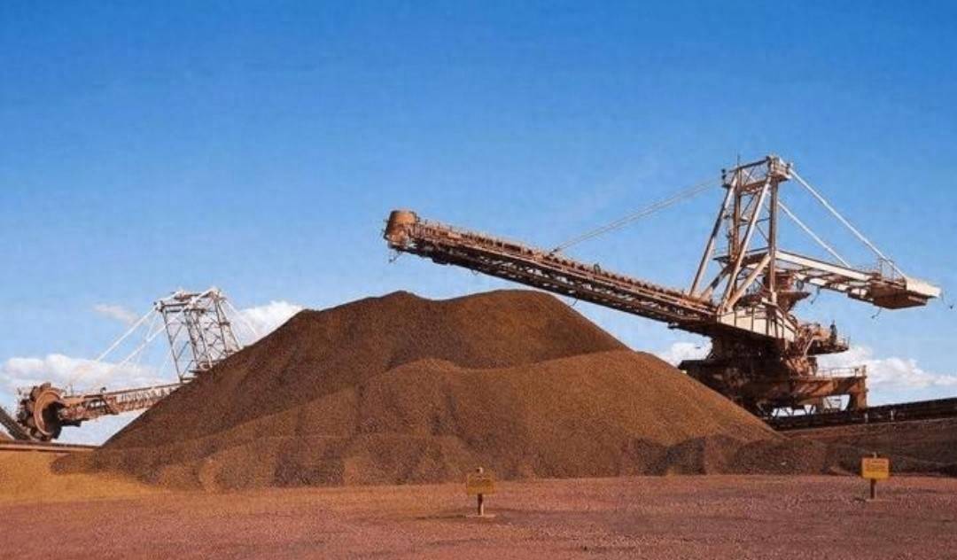 稀土卡脖子<strong></p>
<p>宏鑫機(jī)械設(shè)備有限公司
</strong>，美方軍工企業(yè)停擺！美財長喊話：開出取消關(guān)稅的條件，美農(nóng)戶輸慘了:宏鑫機(jī)械設(shè)備有限公司
