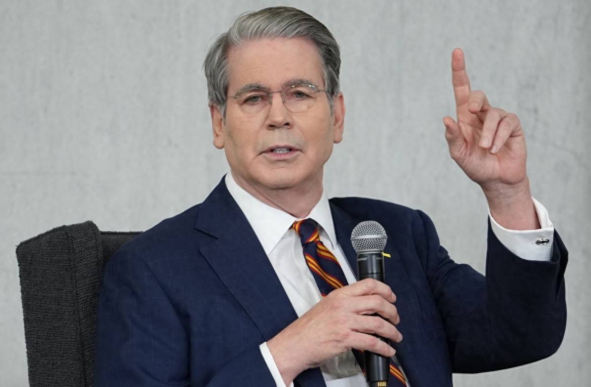 美財長威脅加碼<strong></p>
<p>宏鑫機械設(shè)備有限公司
</strong>，對華征稅500%！美國就差臨門一腳，發(fā)現(xiàn)中國還把著一個命門:宏鑫機械設(shè)備有限公司
