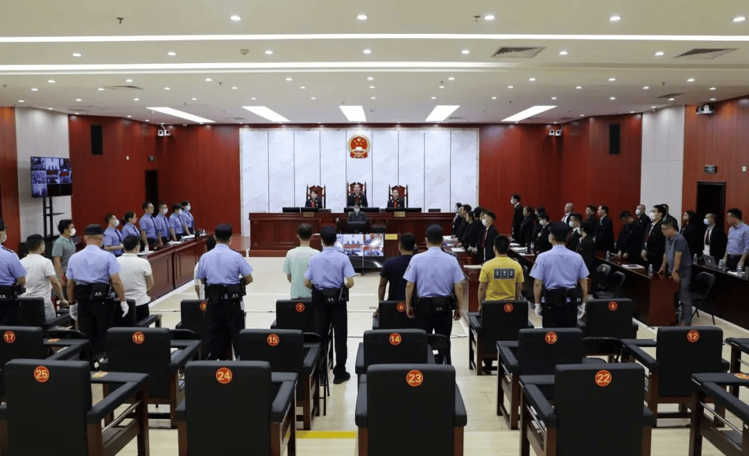 通報戰(zhàn)果<strong></p>
<p>宏鑫機械設(shè)備有限公司
</strong>！湛江掃黑除惡新聞發(fā)布會回應(yīng)群眾關(guān)切:宏鑫機械設(shè)備有限公司
