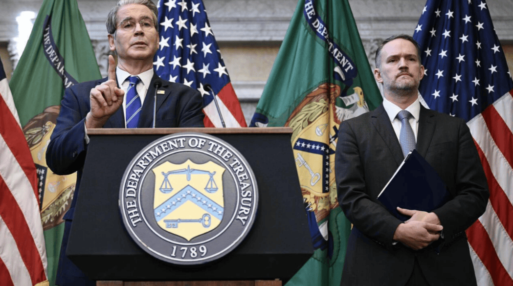 中國對等反制收到成效<strong></p>
<p>宏鑫機械設(shè)備有限公司
</strong>，首艘美國船只?？繉幉ǜ?，繳付近500萬港務(wù)費:宏鑫機械設(shè)備有限公司
