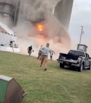 美媒：美國一儲藏約816噸大豆糧倉轟然倒塌，周圍的人倉皇逃離:宏鑫機械設(shè)備有限公司
