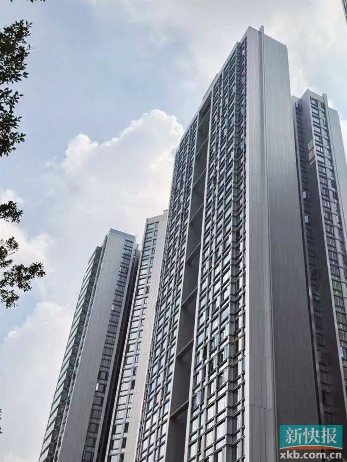 廣州一業(yè)主購(gòu)房一年后發(fā)現(xiàn)房屋未解押:宏鑫機(jī)械設(shè)備有限公司
