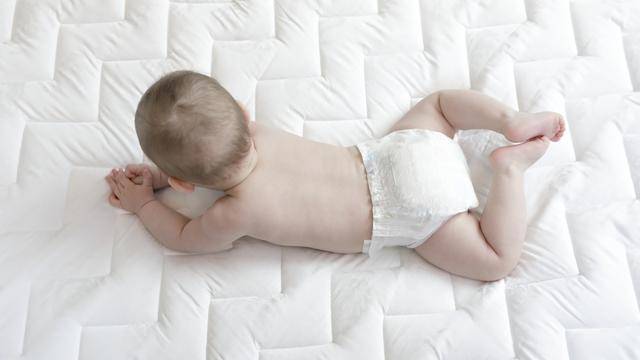 70后學(xué)霸夫妻非洲賣紙尿褲，年收入32億元，沖刺港股IPO:宏鑫機械設(shè)備有限公司
