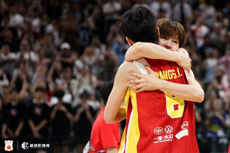 經(jīng)紀(jì)公司：楊力維與楊舒予父親因病去世 享年59歲:宏鑫機械設(shè)備有限公司
