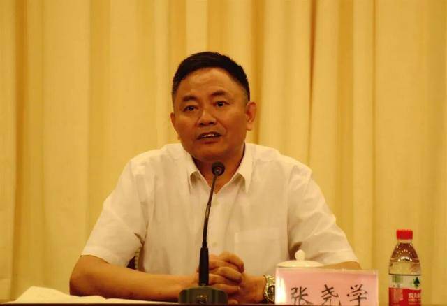 打虎！年近70歲的張堯?qū)W，卸任8年后被查:宏鑫機(jī)械設(shè)備有限公司
