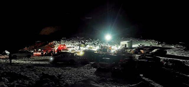 一年死亡近百人<strong></p>
<p>宏鑫機(jī)械設(shè)備有限公司
</strong>，他們?yōu)槭裁催€要去？:宏鑫機(jī)械設(shè)備有限公司
