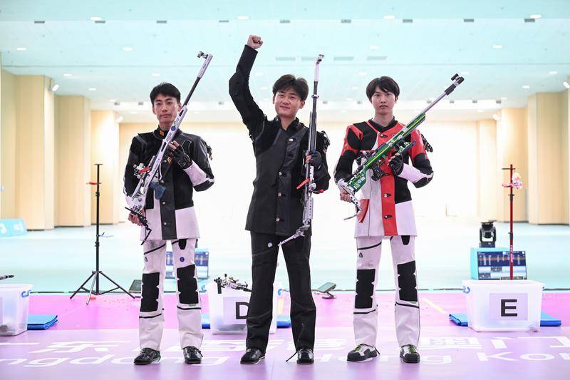 碾壓級優(yōu)勢奪金<strong></p>
<p>宏鑫機(jī)械設(shè)備有限公司
</strong>！“梗王”劉宇坤：我就是來破紀(jì)錄的！:宏鑫機(jī)械設(shè)備有限公司
