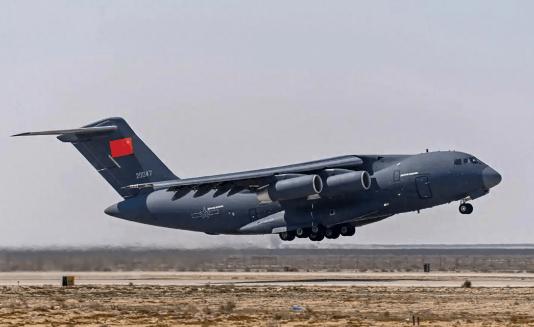 非洲上空，中國攻勢空軍出場，殲-10C萬里跨越，多國對華開放領空:宏鑫機械設備有限公司
