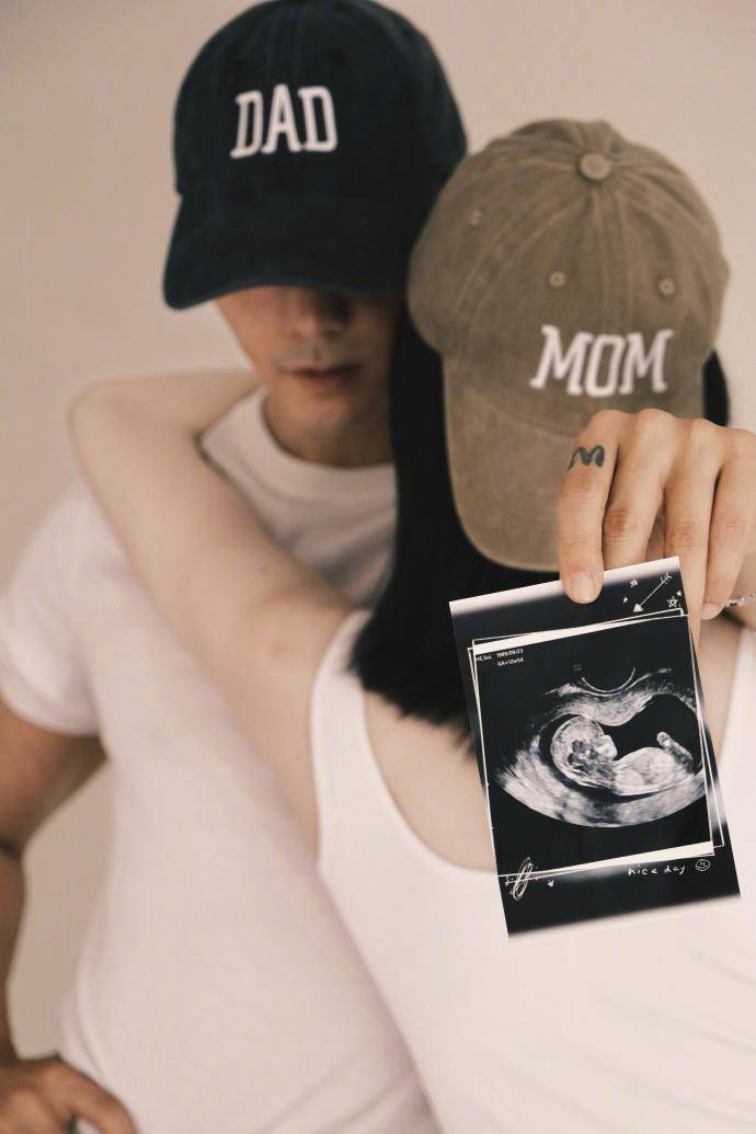 陳偉霆官宣生子，王晶：他花了很長(zhǎng)時(shí)間才紅的:宏鑫機(jī)械設(shè)備有限公司
