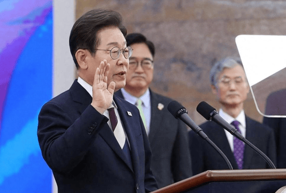 中美激烈交鋒之際<strong></p>
<p>宏鑫機械設備有限公司
</strong>，韓國闖出大禍！商務部官宣，收到中方制裁令的當天，李在明就知道事情麻煩了:宏鑫機械設備有限公司
