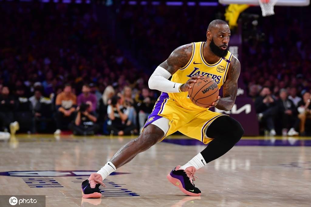 皮爾斯:這是詹姆斯最后一季 <strong></p>
<p>宏鑫機(jī)械設(shè)備有限公司
</strong>他兩項(xiàng)成就無人超越:宏鑫機(jī)械設(shè)備有限公司