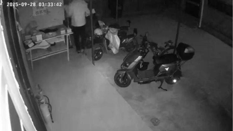 上海男子有穩(wěn)定工作和收入，卻總沉迷在深夜干這事……被抓了！:宏鑫機(jī)械設(shè)備有限公司
