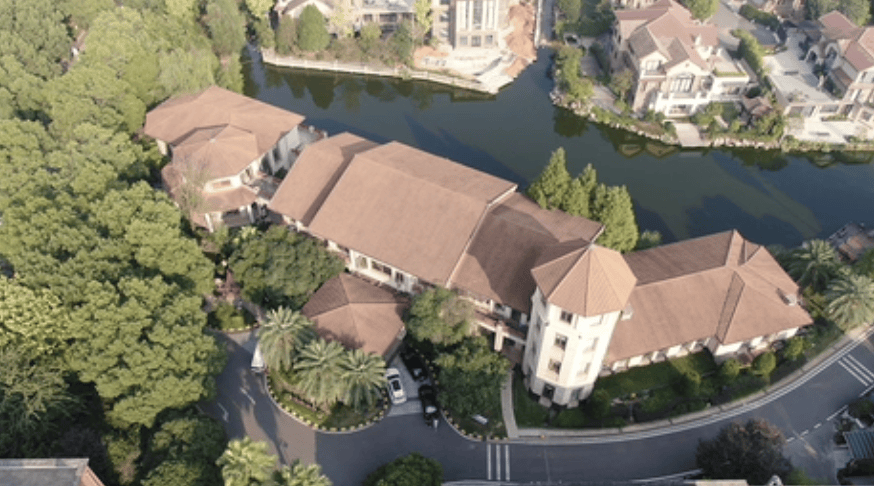 3256平米別墅288萬(wàn)起拍<strong></p>
<p>宏鑫機(jī)械設(shè)備有限公司
</strong>，單價(jià)不到900元，內(nèi)景配置曝光，目前0人報(bào)名；拍賣商回應(yīng)：在開(kāi)發(fā)商名下，想通過(guò)拍賣吸引更多人參與:宏鑫機(jī)械設(shè)備有限公司
