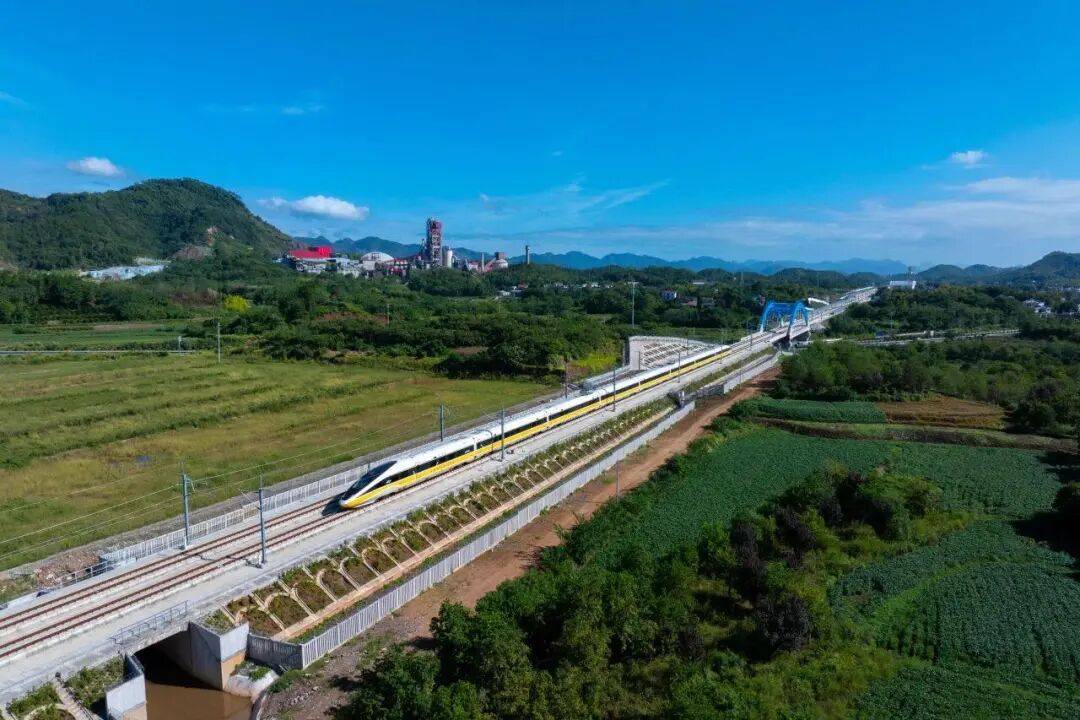 時速385公里！杭州重要高鐵<strong></p>
<p>宏鑫機(jī)械設(shè)備有限公司
</strong>，迎來好消息:宏鑫機(jī)械設(shè)備有限公司
