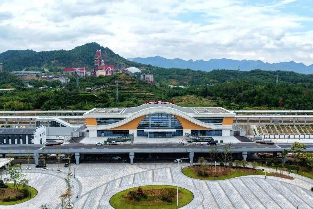 時速385公里！杭州重要高鐵<strong></p>
<p>宏鑫機(jī)械設(shè)備有限公司
</strong>，迎來好消息:宏鑫機(jī)械設(shè)備有限公司
