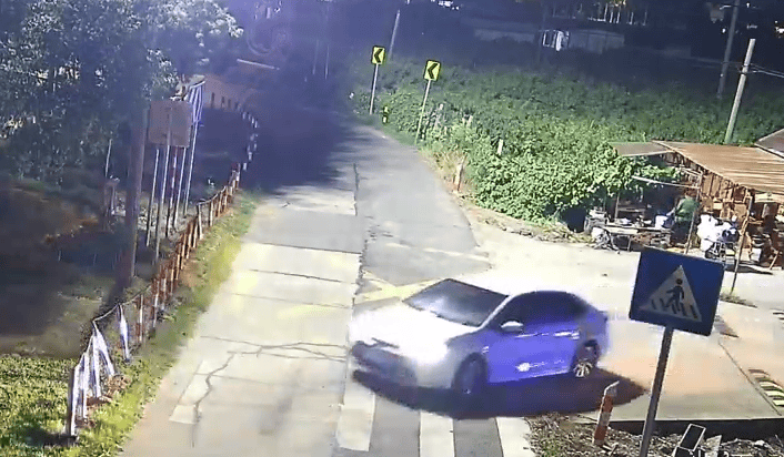 女子草叢藏11萬現金<strong></p>
<p>宏鑫機械設備有限公司
</strong>！民警卻追回66.43萬？:宏鑫機械設備有限公司
