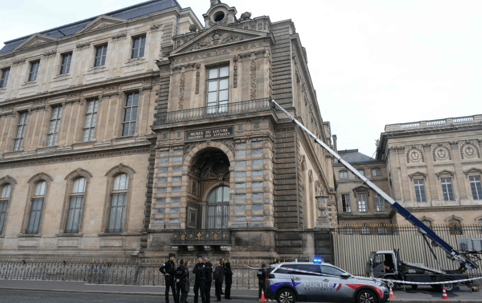 馬克龍全程跟進(jìn)案件調(diào)查:宏鑫機械設(shè)備有限公司