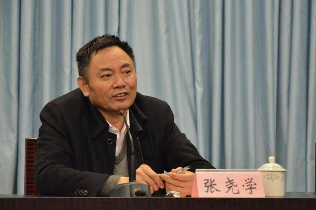 兩名近70歲中管干部被查；副部級(jí)干部王波被判死緩:宏鑫機(jī)械設(shè)備有限公司
