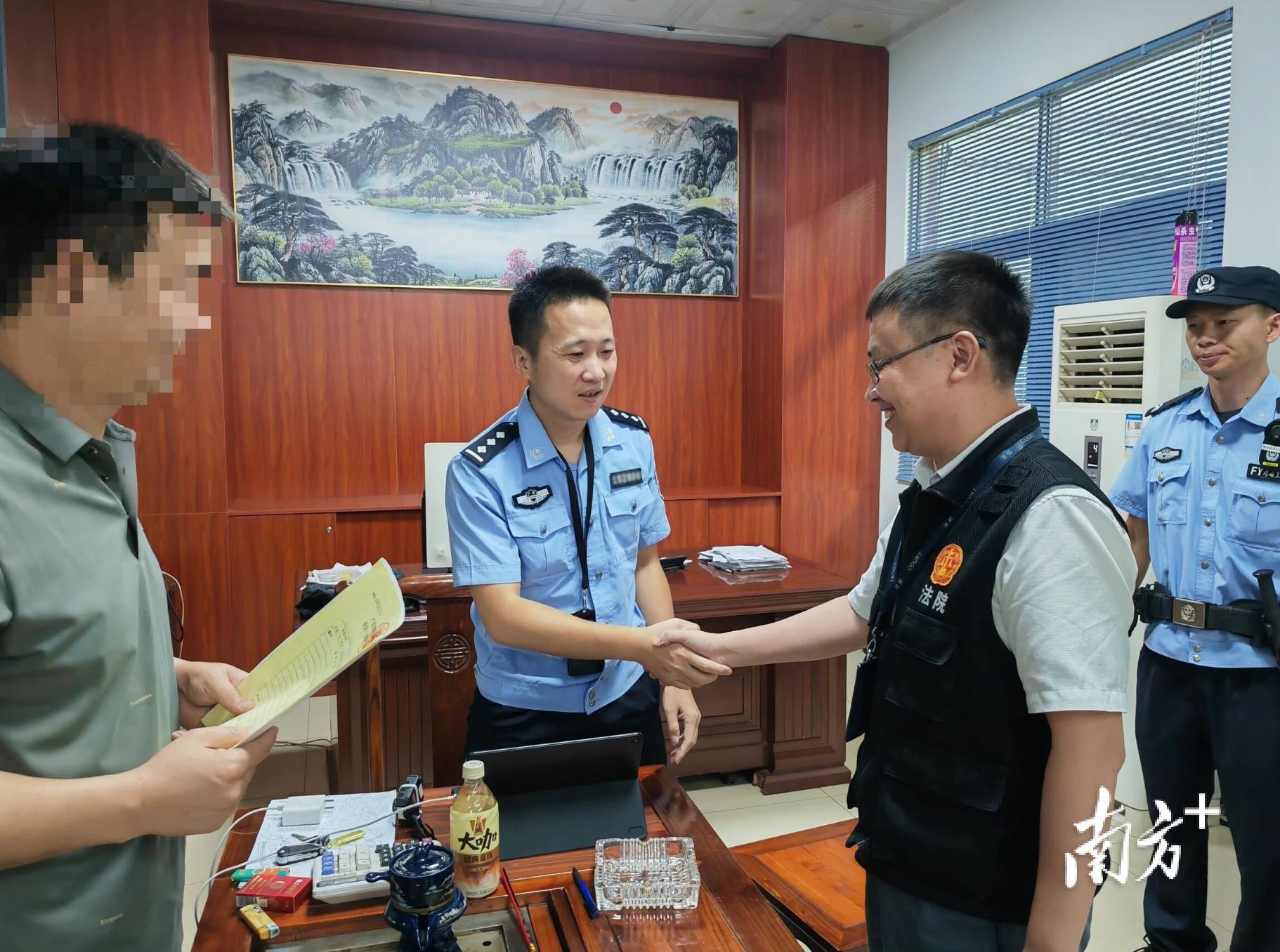 佛山法院聯(lián)動?xùn)|莞公安，跨市追回被非法轉(zhuǎn)移查封財產(chǎn):宏鑫機(jī)械設(shè)備有限公司
