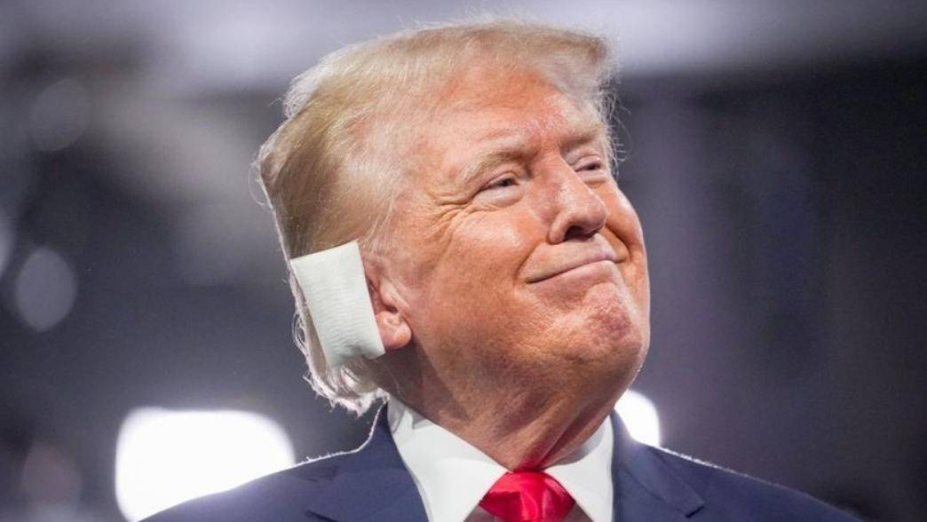 特朗普險遭暗殺！特勤局的一個新發(fā)現(xiàn)<strong></p>
<p>宏鑫機械設備有限公司
</strong>，讓特朗普深深后怕，登機速度比平時快:宏鑫機械設備有限公司
