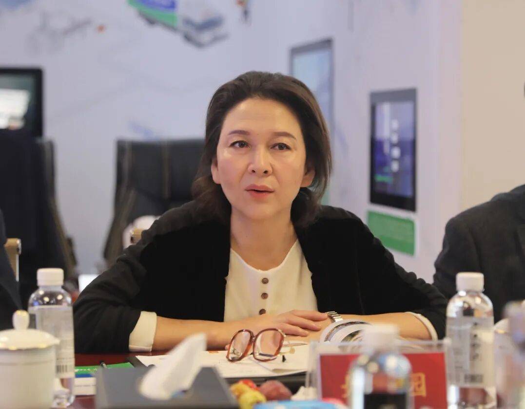 姚曉園被查:宏鑫機(jī)械設(shè)備有限公司
