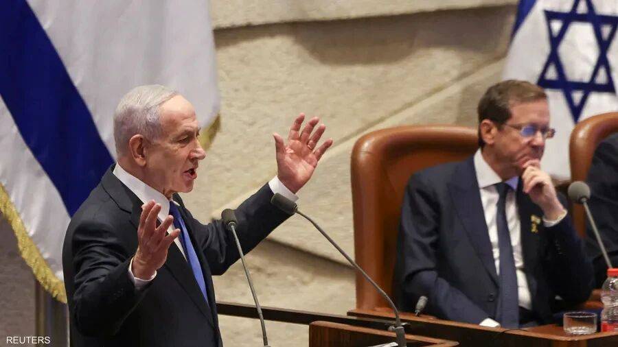 以色列再次發(fā)起大轟炸<strong></p>
<p>宏鑫機械設(shè)備有限公司
</strong>，連扔153噸炸彈！特朗普的“狠話”，滿是自己的小算計:宏鑫機械設(shè)備有限公司
