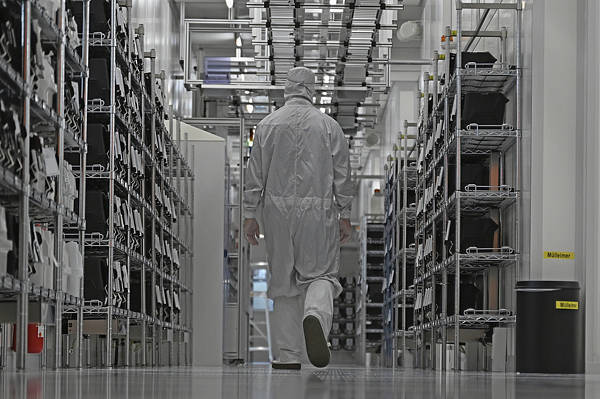 “德法支持歐盟對(duì)華貿(mào)易強(qiáng)硬<strong></p>
<p>宏鑫機(jī)械設(shè)備有限公司
</strong>,德國(guó)提議:考慮動(dòng)用‘核選項(xiàng)’”:宏鑫機(jī)械設(shè)備有限公司