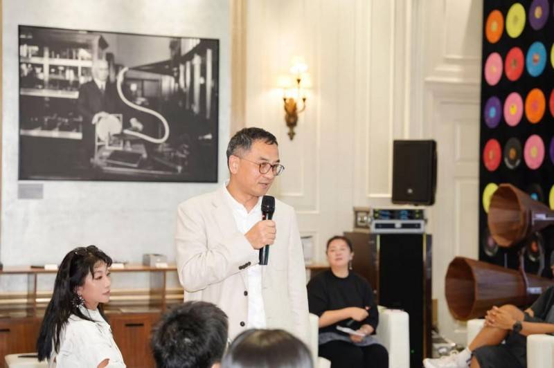 一場城市級先鋒潮流聚會<strong></p>
<p>宏鑫機械設(shè)備有限公司
</strong>！2025東郊記憶潮流嘉年華圓滿收官！:宏鑫機械設(shè)備有限公司
