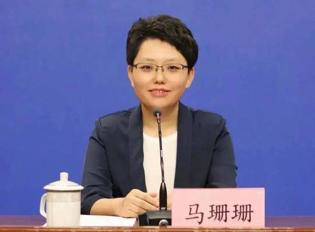 馬珊珊<strong></p>
<p>宏鑫機(jī)械設(shè)備有限公司
</strong>，任市委書記:宏鑫機(jī)械設(shè)備有限公司
